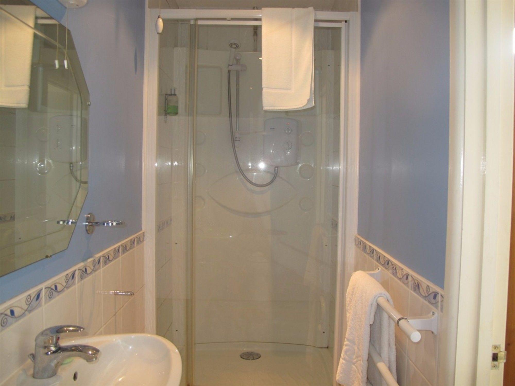 Fairlawn House Hotel 4*