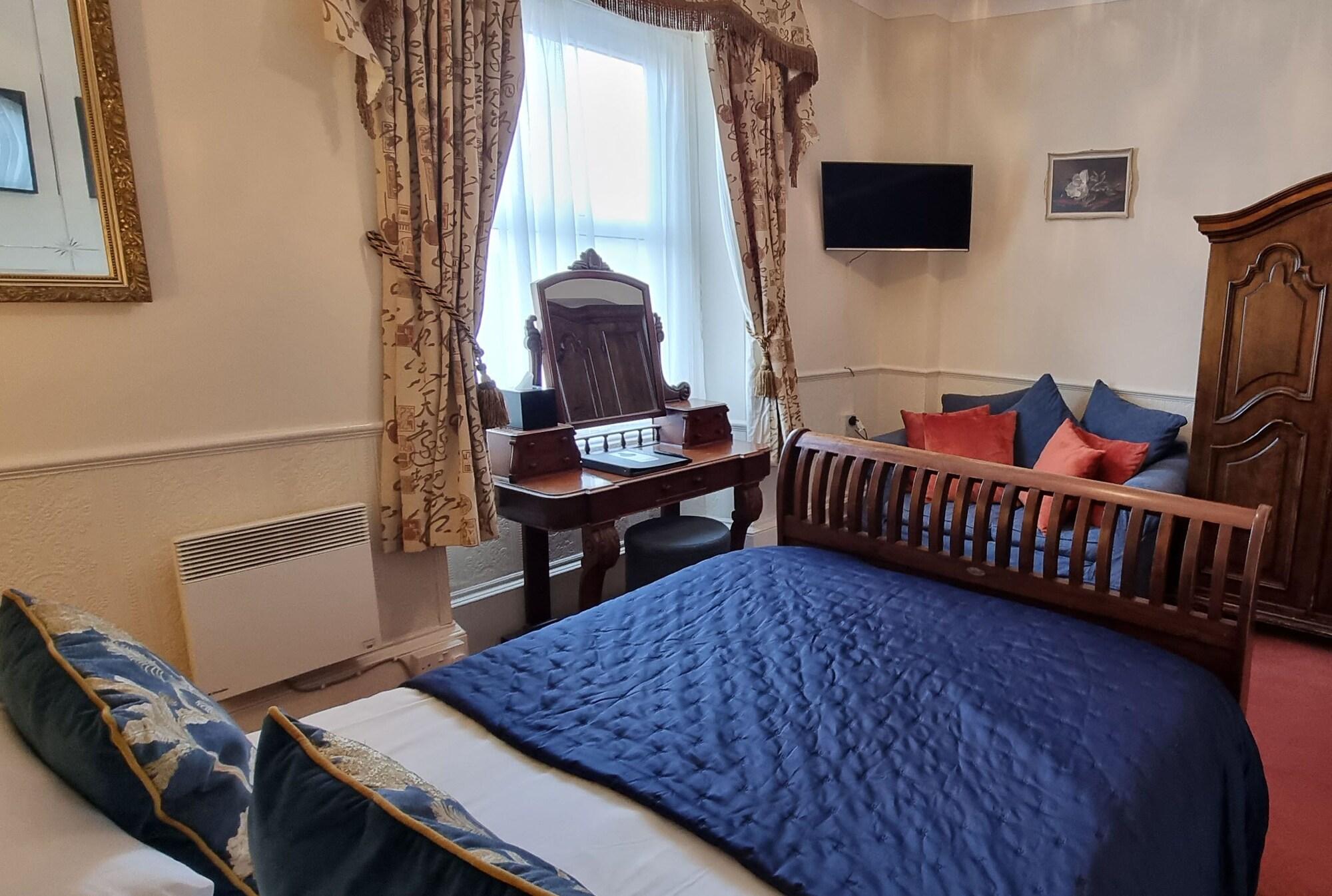 Fairlawn House Hotel