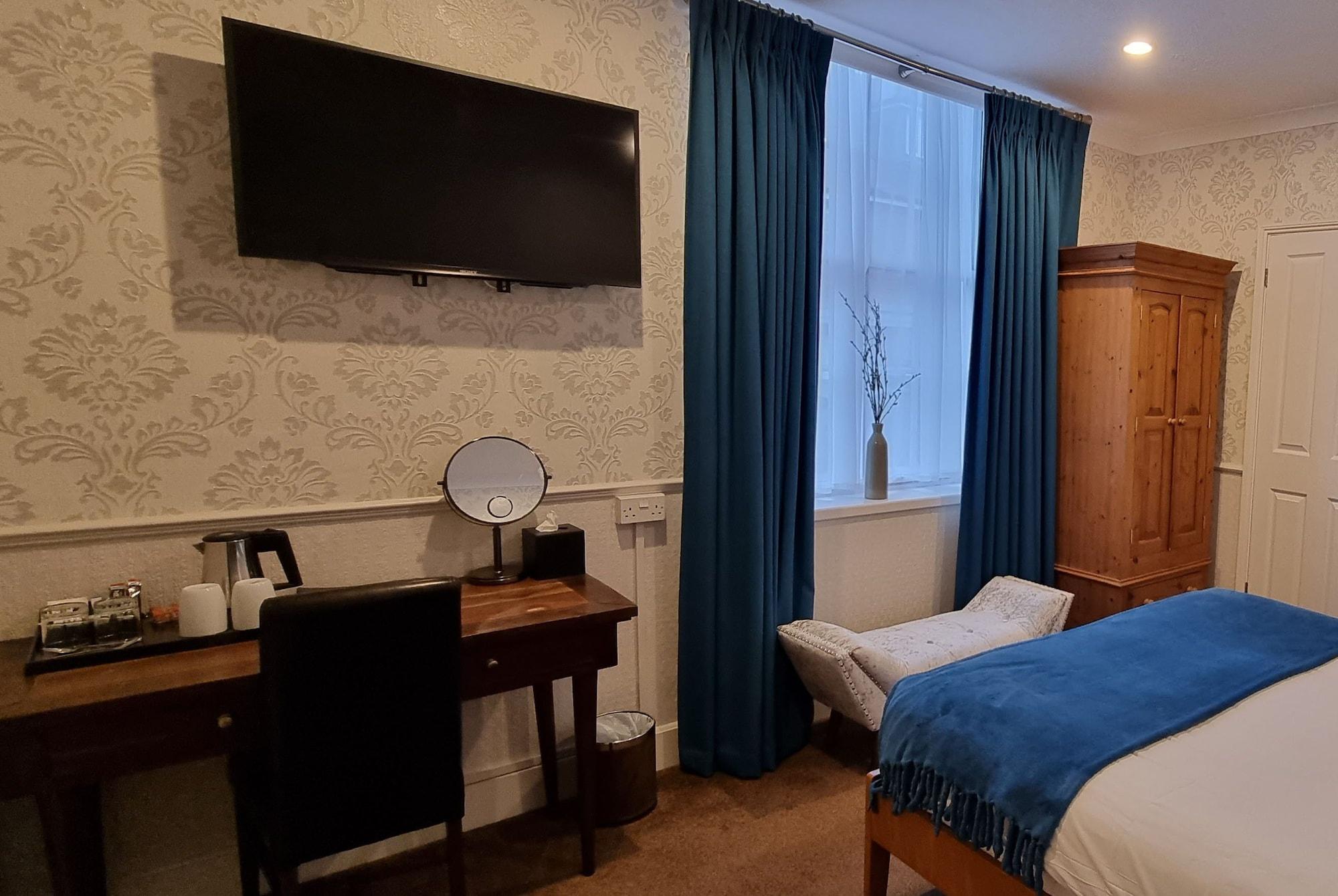Fairlawn House Hotel 4*