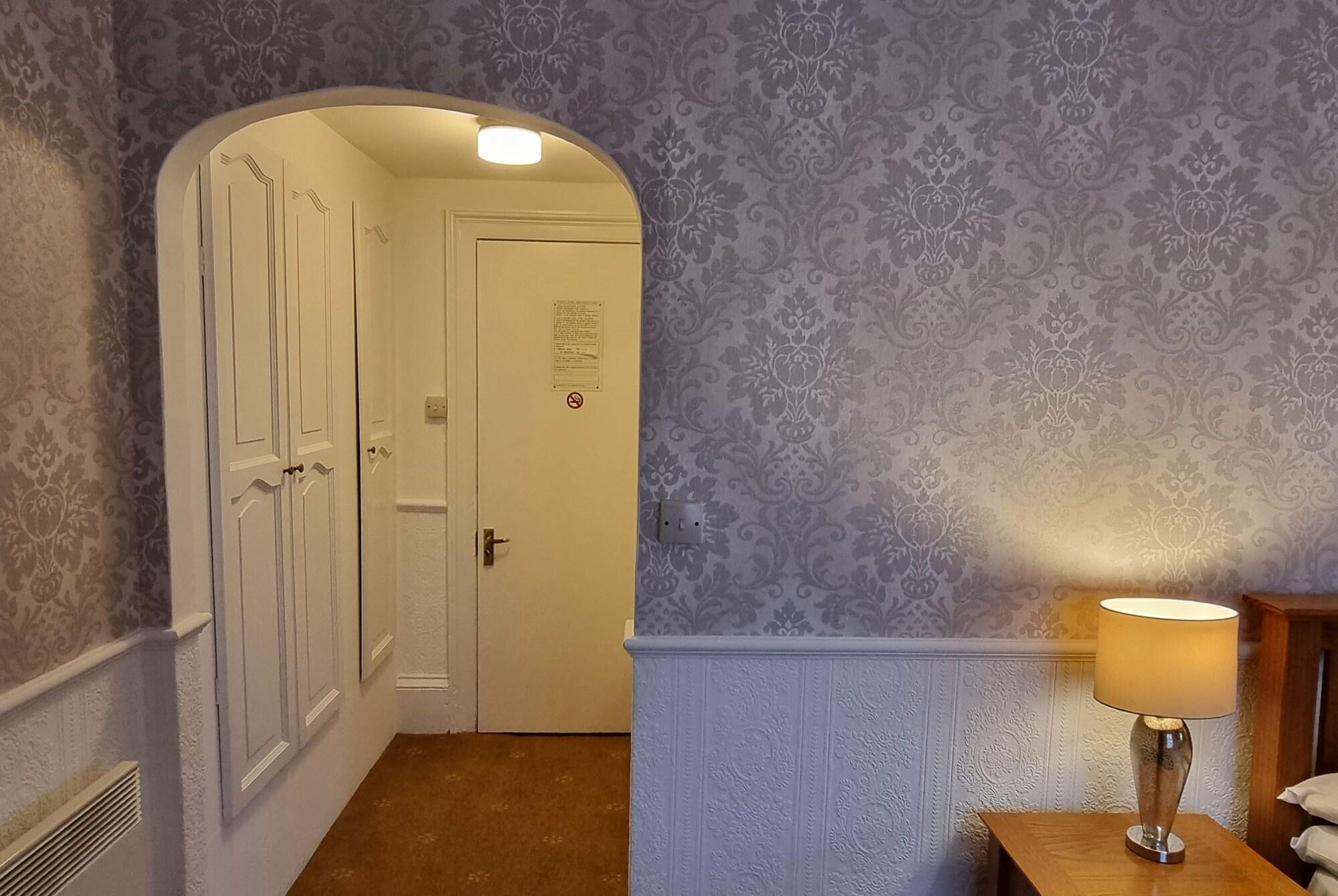 Hotel Fairlawn House 4*