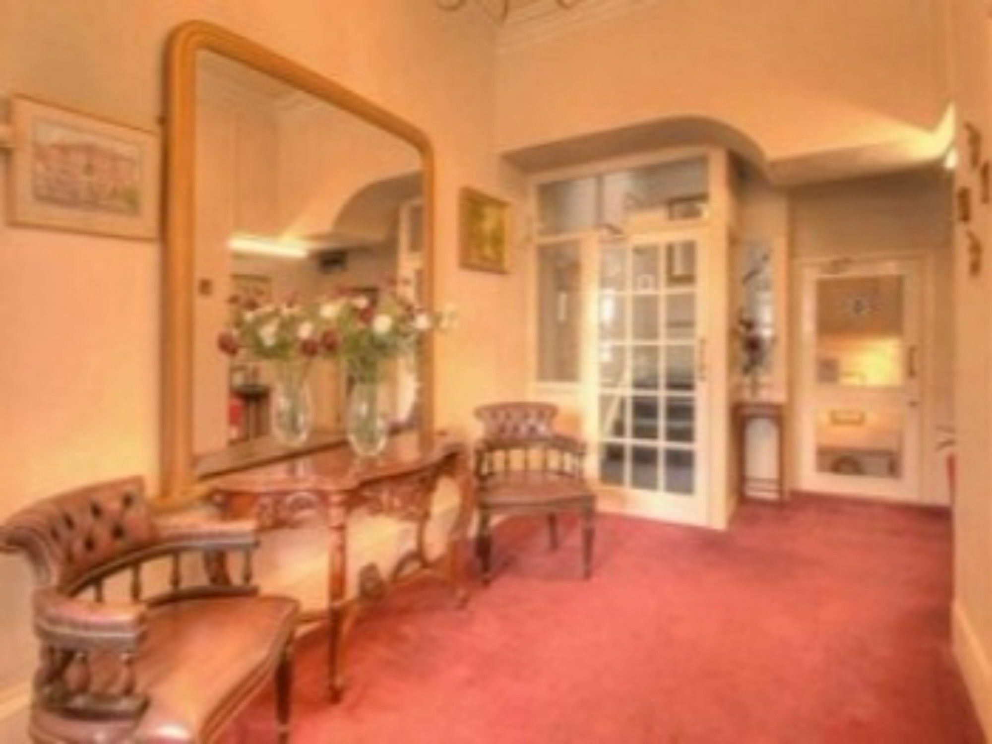 Hotel Fairlawn House 4*